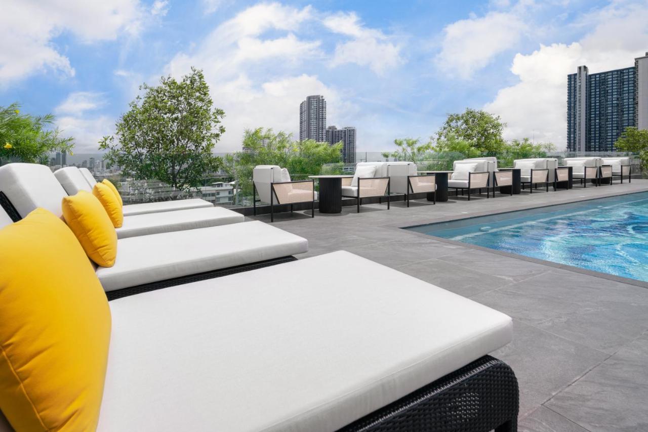 Ramada Plaza By Wyndham Bangkok Sukhumvit 48 Hotel Exterior photo